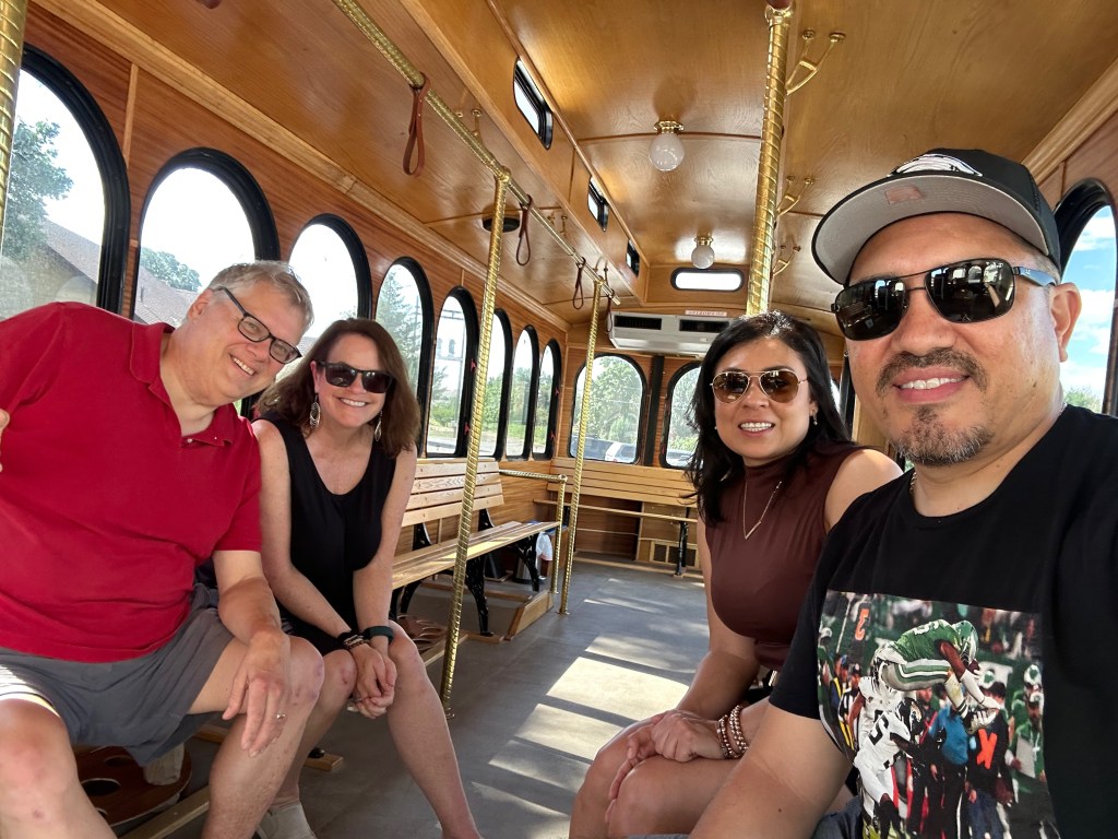 Wine trolley with friends